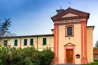 Parish Kilisesi, S. Severo Serraglio içinde