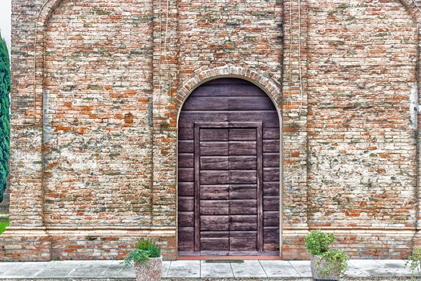 Chiesa del XVI secolo in Italia — Foto Stock