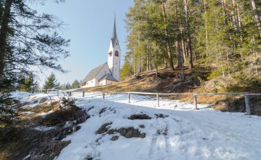 Katolik Roma Kilisesi, St. Jacob İtalyan Dolo Ortisei yukarıda