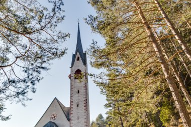 Katolik Roma Kilisesi, St. Jacob İtalyan Dolo Ortisei yukarıda
