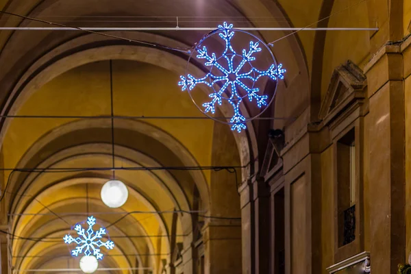 Luzes de Natal em galerias — Fotografia de Stock