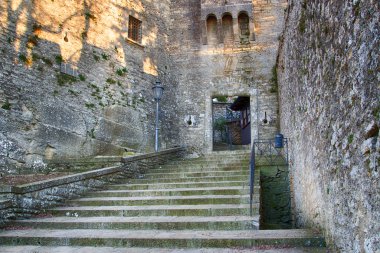 Eski bir kule merdiven