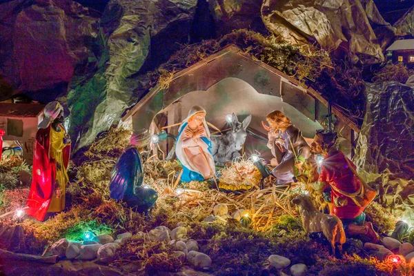 Statues in a Christmas Nativity scene — Stock Photo, Image