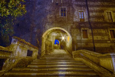 Antik Roma merdiven gece görünümü