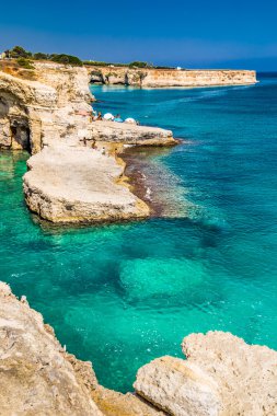 İtalya: Salento sahil üzerinde yığınlar