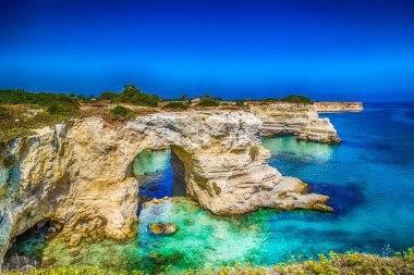 İtalya: Salento sahil üzerinde yığınlar