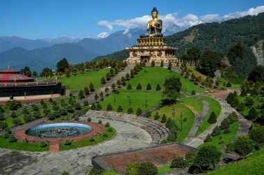 Ravangla, Hindistan - Ekim 2020: Ravangla Buda Parkı, 28 Ekim 2020 Ravangla, Sikkim, Hindistan 'da Tathagata Tsal olarak da bilinir..