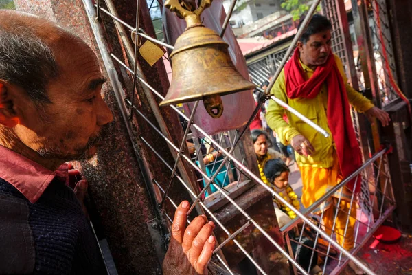 Guwahati Indie Leden 2021 Lidé Přinášejí Oběti Chrámu Kamakhya Ledna — Stock fotografie