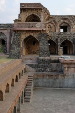 Jal Mahal ayrıca Mandu, Madhya Pradesh, Hindistan 'daki Su Sarayı' nı da çağırdı..