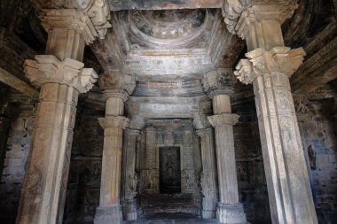 Hindistan, Madhya Pradesh, Khajuraho 'daki Chitragupta Tapınağı' nın detayları. UNESCO 'nun Dünya Mirası Alanı Khajuraho Anıtlar Grubu' nun bir parçası oldu.