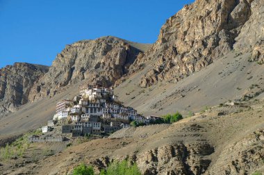 Kee, Hindistan - Haziran 2021: Kee 'deki Key Manastırı' nın 29 Haziran 2021 'de Spiti Vadisi, Himachal Pradesh, Hindistan.