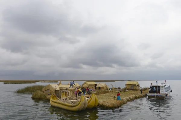 Puno, Uros island, Peru — Stockfoto