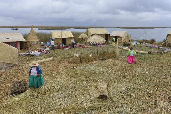 Puno, isla de los Uros, Perú — Foto de Stock