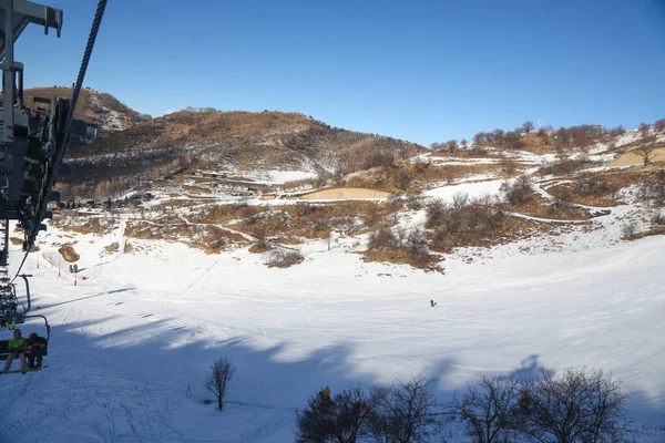 Téléphérique Hiver Dans Les Montagnes Enneigées Tabagan Près Almaty — Photo