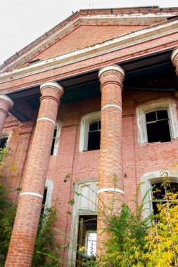 Volga Almanların eski tuğla Lutheran kilisesinin kalıntıları