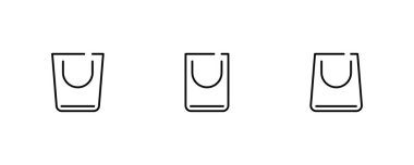 İnce çizgi halinde 3 paket simge. Alışveriş poşeti ikonları. Beyaz Arkaplanda Siyah Çizgi Simgeleri Koleksiyonu. Modern Vektör İllüstrasyonu
