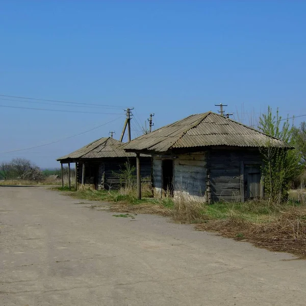 Opuštěné Tradiční Venkovské Domy Východní Ukrajině Pozadí Jarní Krajiny — Stock fotografie