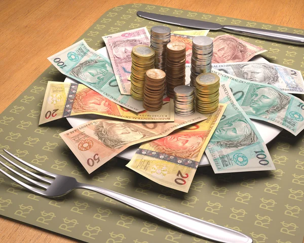 Brazilian money on the plate. — Stock Photo, Image