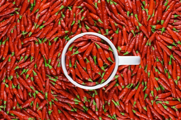 Red Peppers Mug — Stock Photo, Image