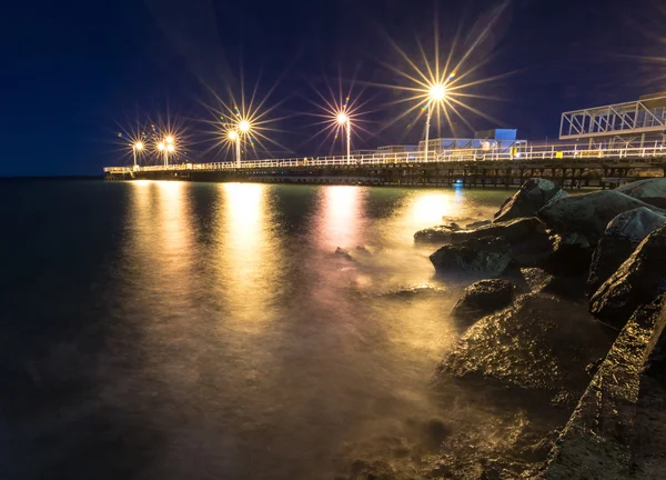 Limassol Baie Méditerranée à Chypre la nuit — Photo