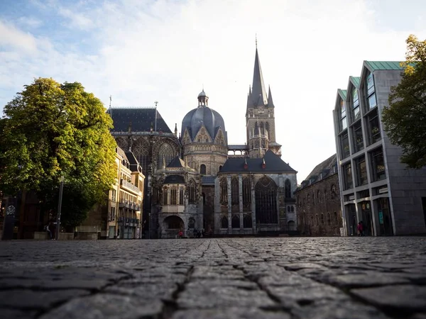 Aachener Dom roman catholic Cathedral seen from Katschhof in the city center of Aachen North Rhine-Westphalia Germany — Stock Photo, Image