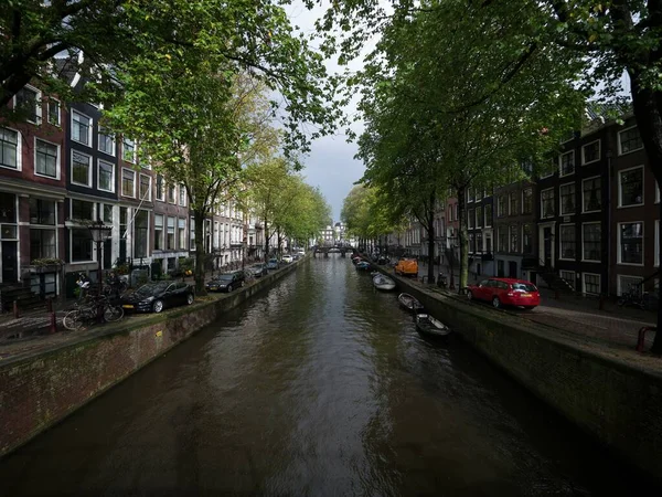 Klassiek Uitzicht Typische Grachten Het Centrum Van Amsterdam Nederland — Stockfoto
