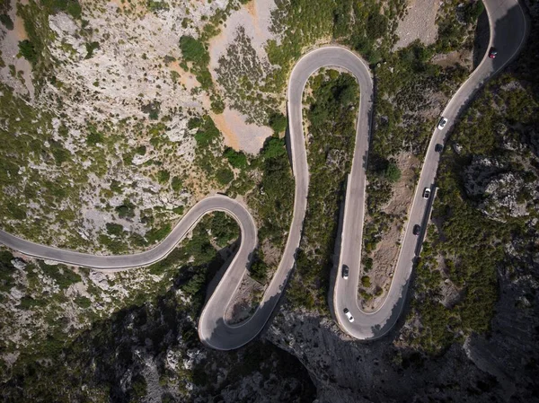 Luftpanorama der kurvenreichen Gebirgsstraße Sa Corbata Sa Calobra Mallorca Balearen Spanien Europa — Stockfoto