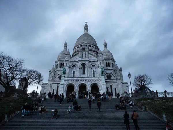 Vista panorámica de la iglesia católica romana Sacre Coeur Basílica del Sagrado Corazón de París Montmartre Francia Europa — Foto de Stock