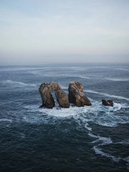 Vista Panorámica Formación Rocosa Urro Del Manzano Pila Mar Puente — Foto de Stock