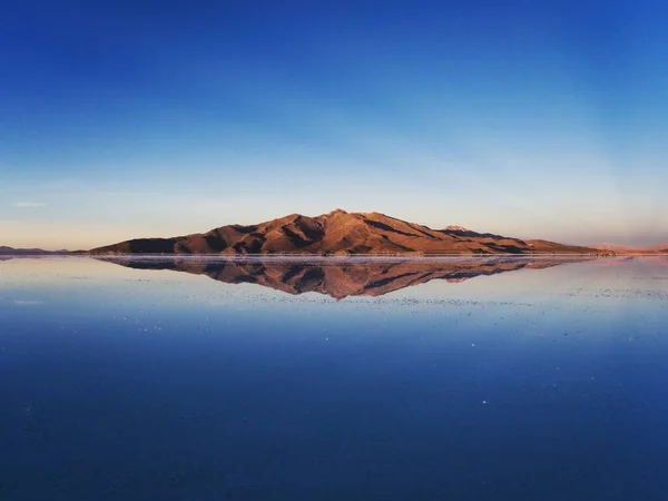 Cordilleras Los Andes Panorama Salida Del Sol Espejo Reflejo Salar — Foto de Stock