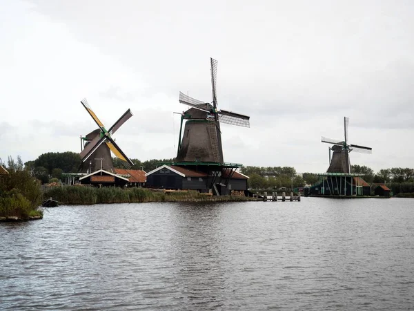 Landschapspanorama Van Typische Traditionele Houten Boerderij Aan Zaangracht Zaanse Schans — Stockfoto