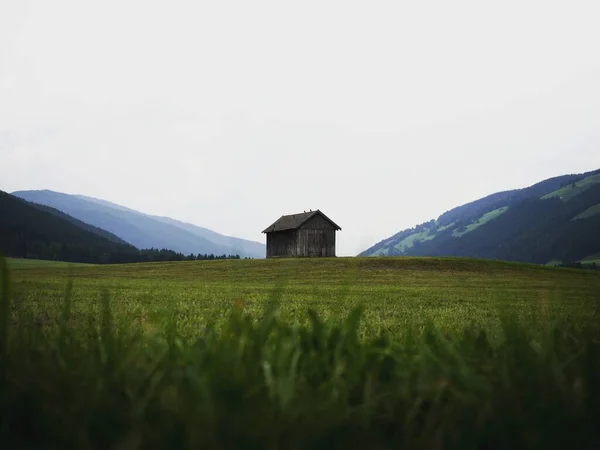 Alpské Horské Panorama Idylické Dřevěné Boudy Zelené Louce Louky Dolomit Stock Fotografie