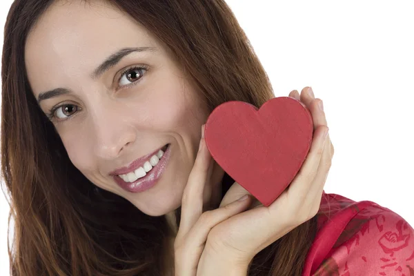 Primer plano de la mujer con un corazón rojo —  Fotos de Stock