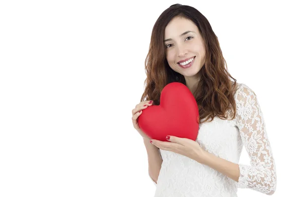 Valentinky den žena ukazuje velké červené srdce — Stock fotografie