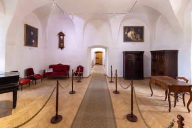 3 Mayıs 2021 Palanok Kalesi. Palanok Şatosu ya da Mukachevo Şatosu, Ukrayna 'nın batısındaki Mukacheve şehrinde bulunan tarihi bir kaledir.. 