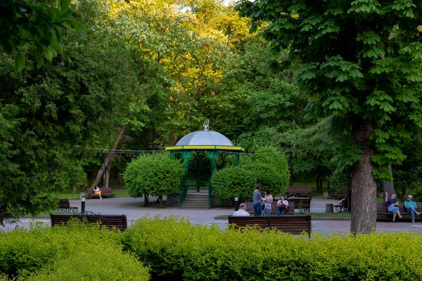 Kwietnia 2021 Truskawiec Ukraina Torosevych Boulevard Park Miejski Centralna Pompa — Zdjęcie stockowe