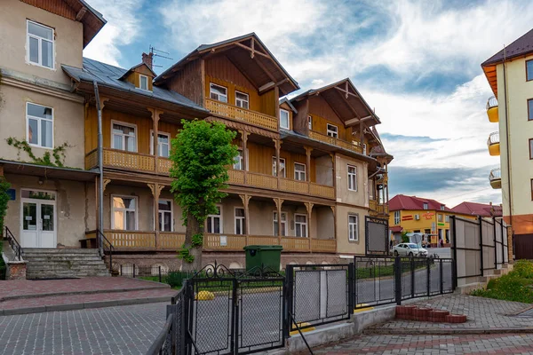 Abril 2021 Sukhovolya Street Truskavets Ucrânia Edifício Único Estância Balneológica — Fotografia de Stock