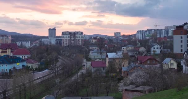 April 2021 Timelaps Truskavets Stad Ukrainafantastisk Vårsolnedgång Staden Truskavets Kurort — Stockvideo