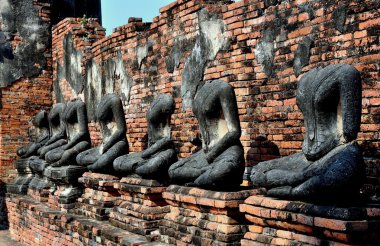Ayutthaya, Tayland: Buda Wat Chai Wattanaram, taş