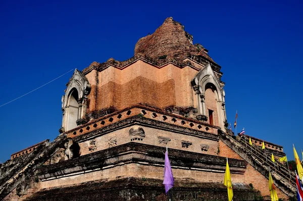 Chiang Mai, Thailand: Wat Chedi Luang — Stockfoto