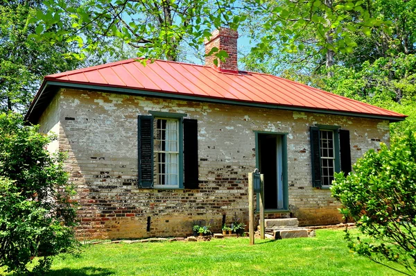 Hillsborough, Nc: 1821 Burwell escola para sala de aula as mulheres — Fotografia de Stock