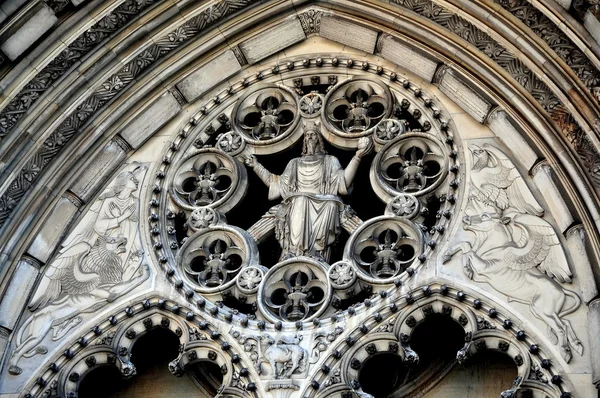 New York City: Christ in Majesty Window at Cathedral St. John the Divine — Stock Photo, Image