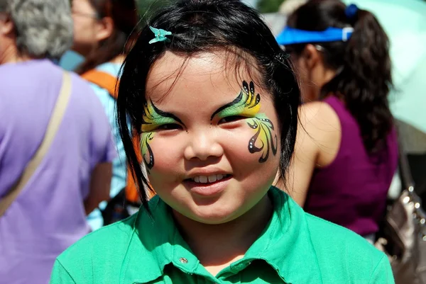 NYC: Chica china con cara pintada — Foto de Stock