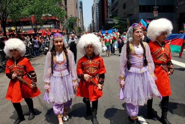 Nyc: Marschierer bei der Parade zum türkischen Tag — Stockfoto