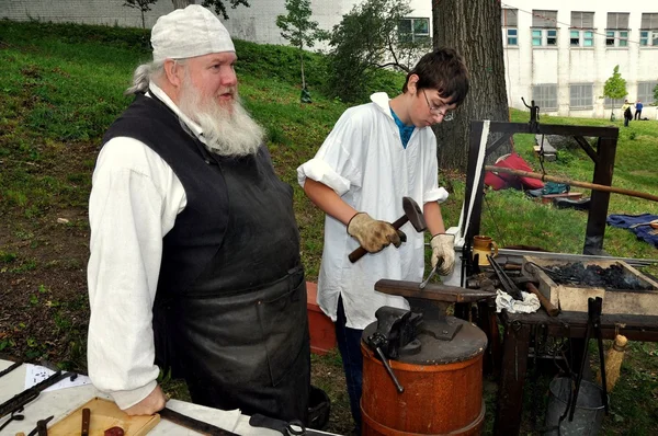 NYC: fabbro e apprendista a Hamilton Grange — Foto Stock