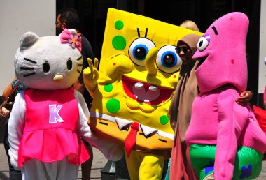 Nyc: Sünger Bob ve Hello Kitty Times Meydanı'nda