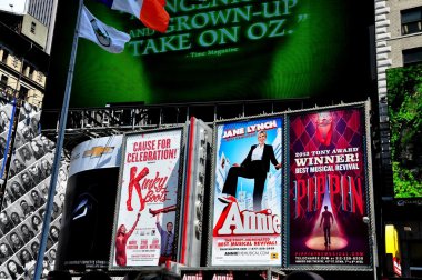 Nyc: Times Square Billboards Broadway Müzikalleri için
