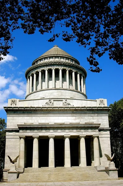 NYC: Grant's Tomb in Riverside Park — Stockfoto