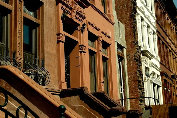 NYC: Klassieke Harlem Brownstones — Stockfoto