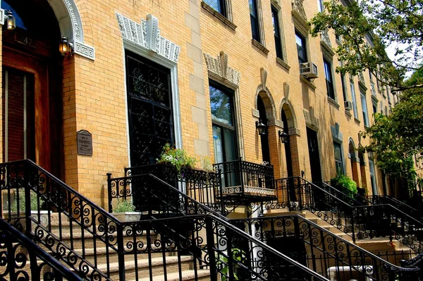 NYC: Striver's Row in Harlem — Stock Photo, Image